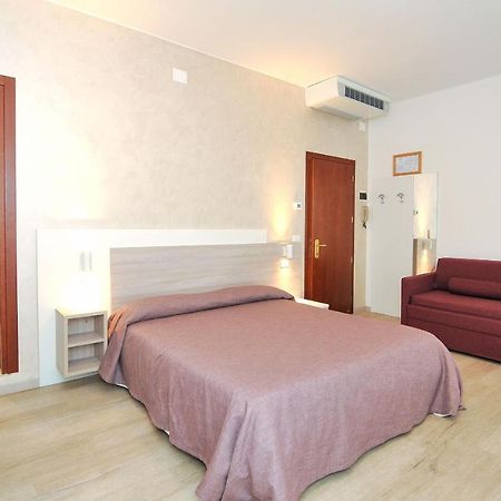 Hotel Da Mario Caorle Extérieur photo