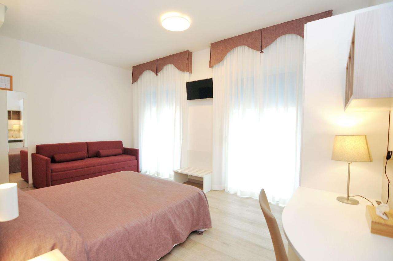 Hotel Da Mario Caorle Extérieur photo